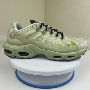 Nike Air Max Terrascape Plus Olive Vivid Green Sneakers Men’s 11.5
